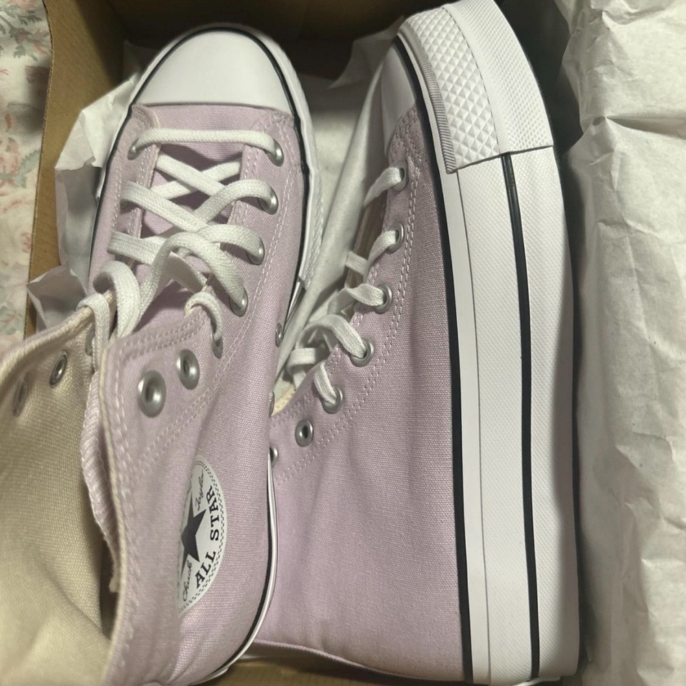 Converse Women's High-Top Sneakers - Soft Lavender